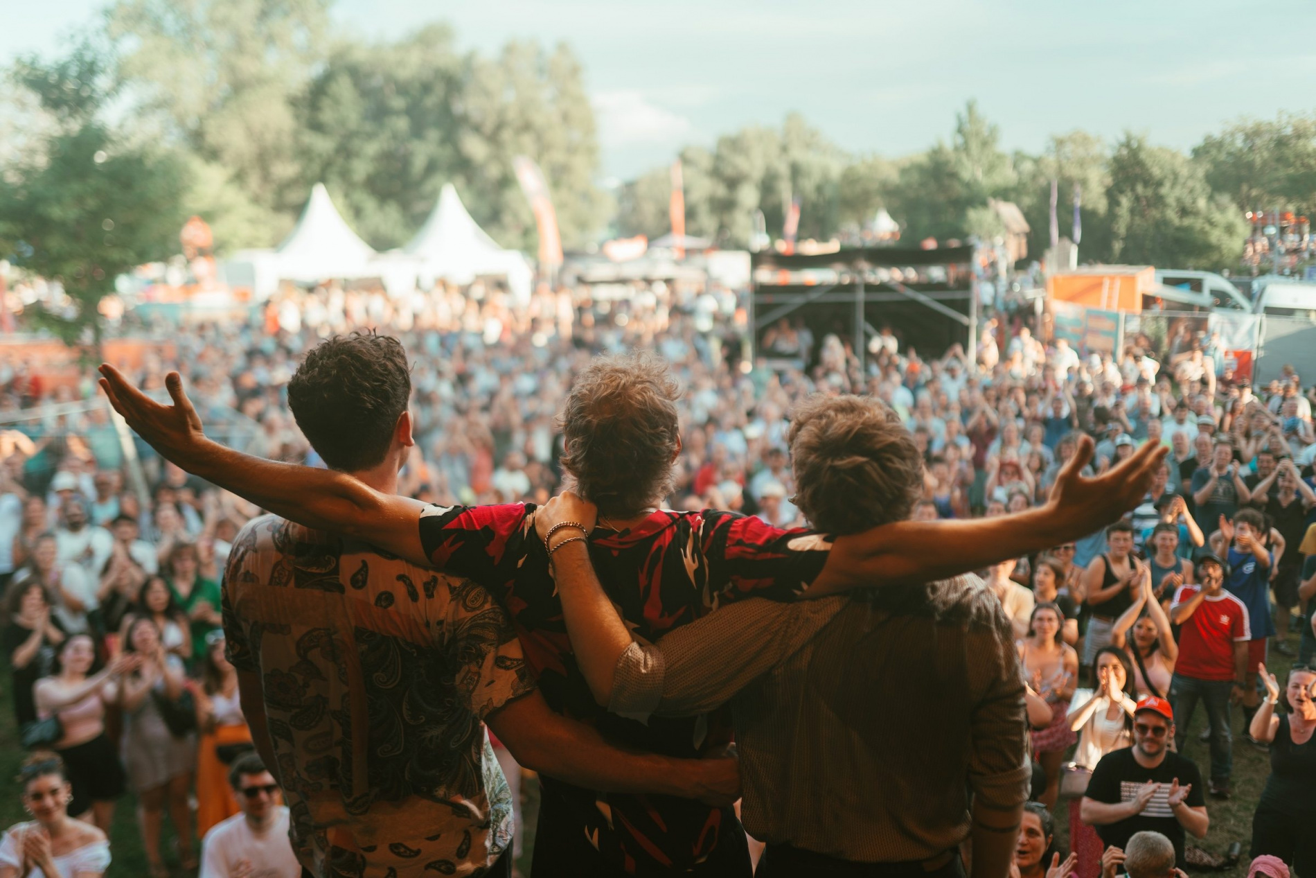 Einzigartiges Netzwerk aus Karlsruhe, Baden-Württemberg und Europa macht die Feldbühne bei DAS FEST zum Motor für junge Musik 